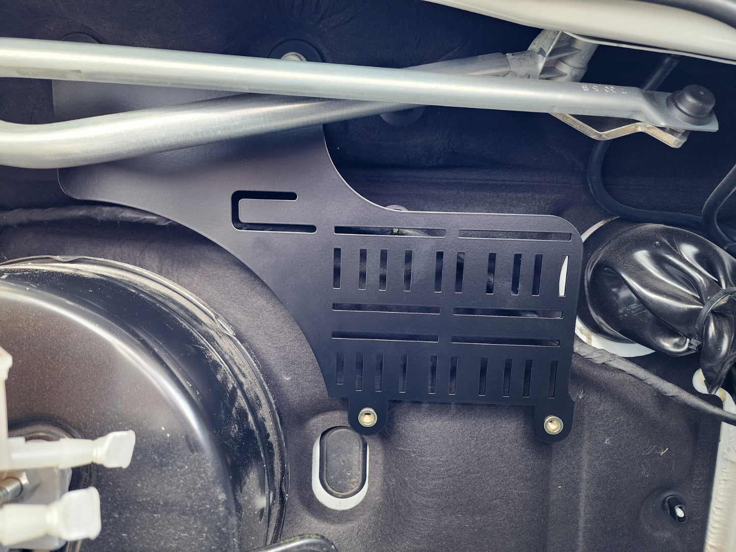 The Engine Grid Mercedes Sprinter Van (FIREWALL 2PC)