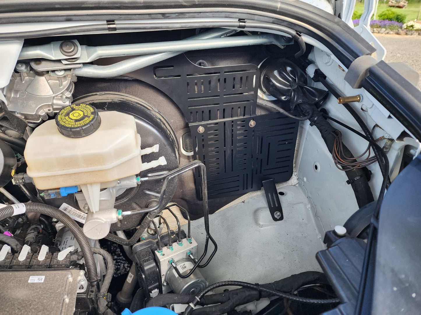 The Engine Grid Mercedes Sprinter Van (FIREWALL 2PC)