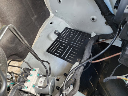 The Engine Grid Mercedes Sprinter Van (LOWER 1PC)